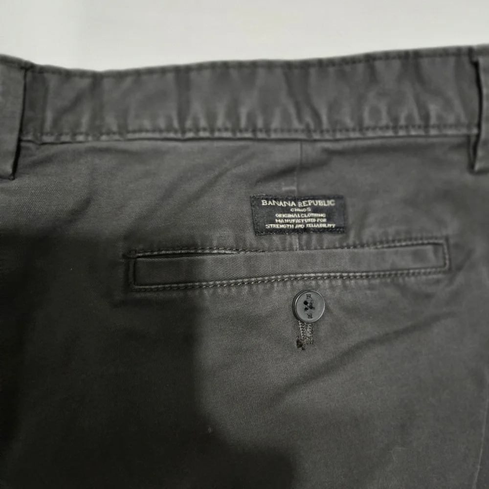 Banana Republic Black Chinos Classic Straight-Leg